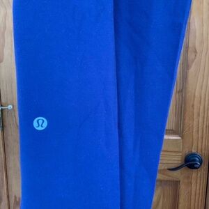 Lululemon Align Leggings - Slightly Looser Fit for All-Day Comfort!